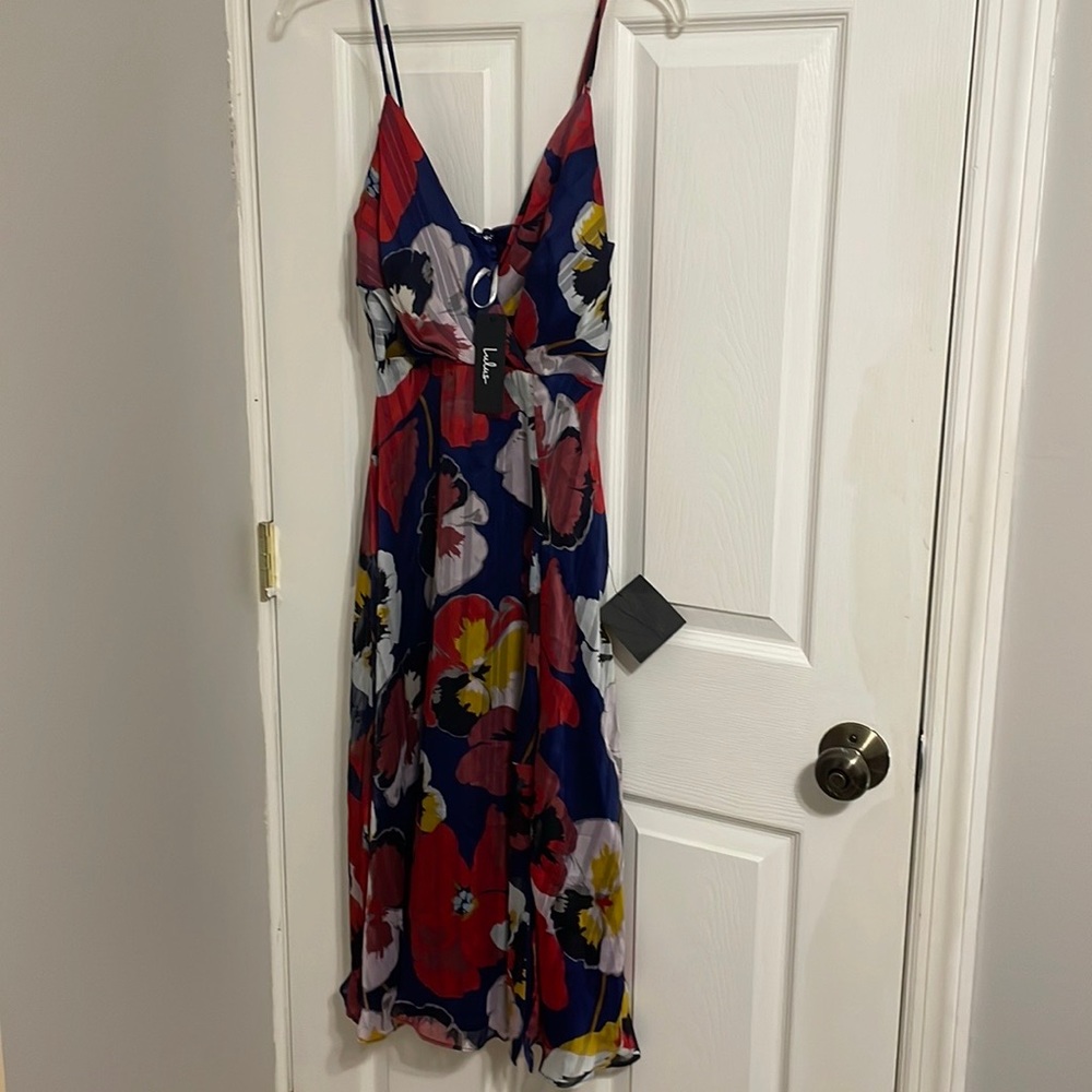 Lulus Royal Blue Floral MIDI dress. Size small. Never worn
